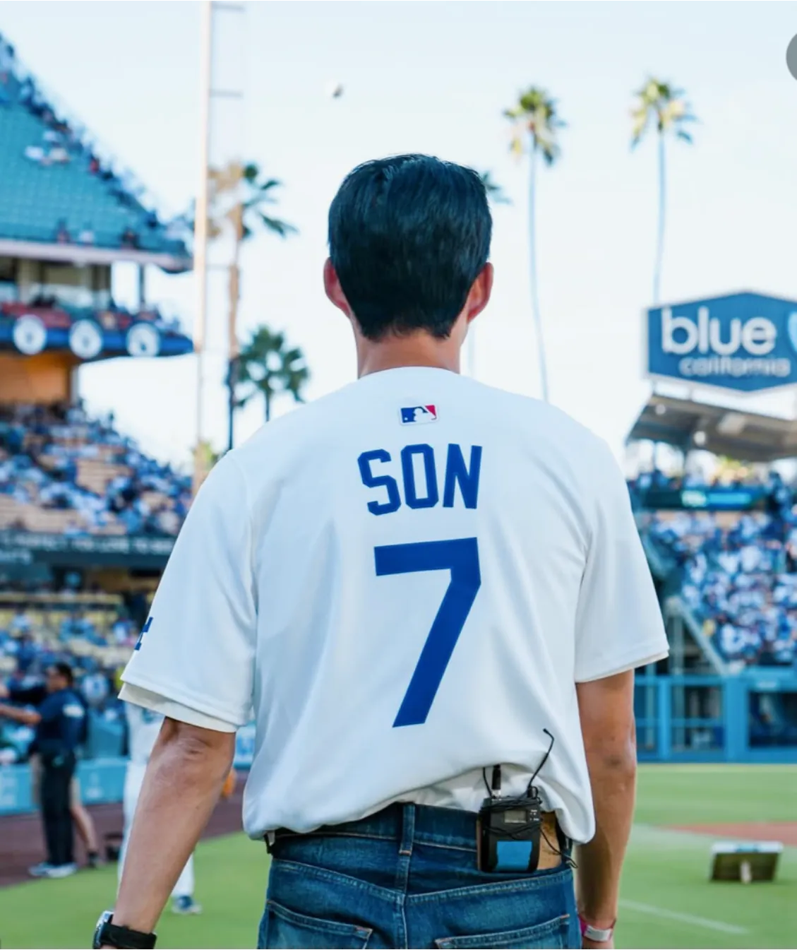 손흥민 시구, 뷔 시구, MLB 시구, 메이저리그 시구, 손흥민 MLB, 뷔 MLB, 다저스타디움 시구, 양키스타디움 시구, MLB 시구 비교, 시구 레전드, MLB 역대 시구, 조지 부시 시구, 버락 오바마 시구, 50센트 시구, 시모네 바일스 시구, 유현진 배지현 시구, K스타 시구, 한류 스타 시구, MLB 팬 서비스, 뷔 손흥민 브로맨스, 뷔 팬 서비스, 손흥민 글로벌 인기, K팝 메이저리그 진출, 메이저리그 한류, MLB 문화 마케팅, 스포츠 퍼포먼스, 한국 연예인 시구, 손흥민 뷔 직캠, 시구 레전드 영상