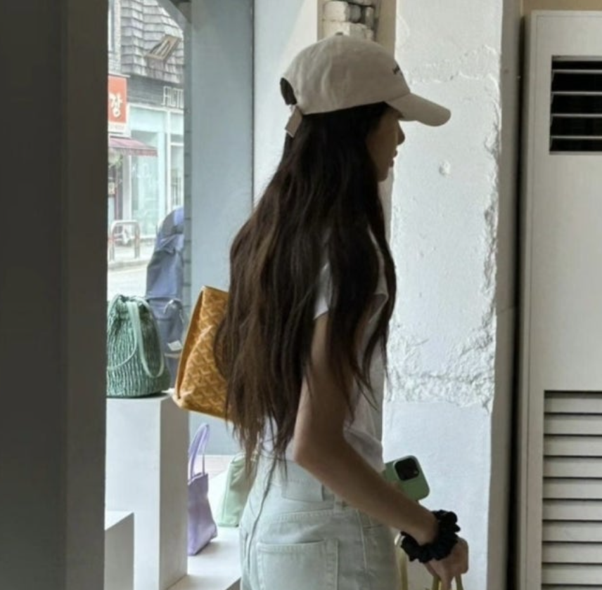 블랙핑크 리샤 미니앙주 착용