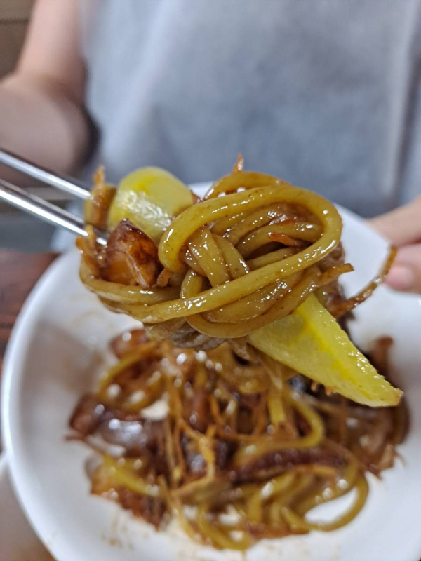 속노랑고구마간짜장 한젓가락