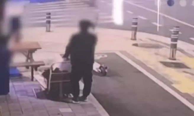 경산 친구 살해 24세 정재환 신상 공개: 피범벅 알몸 편의점 배회와 경찰 25초 방치 논란 핵심 정리