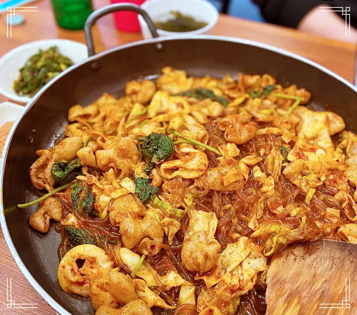 마이크를 잡아라 부천 역곡상상시장 낙지 야채곱창볶음 한방 영양죽 삼계탕 참기름 고춧가루 맛집 전국 택배 주문 가볼만한 곳 추천