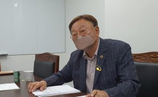 김충식 사업 및 비선실세