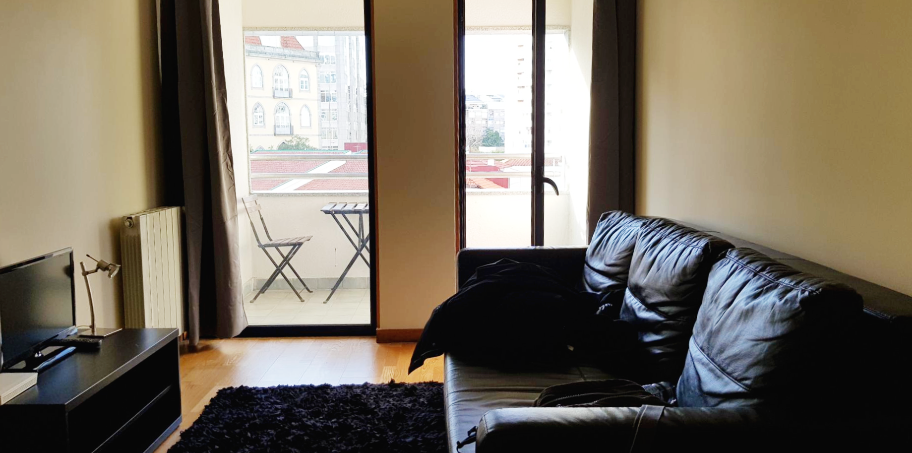 포르투갈 에어비엔비 거실