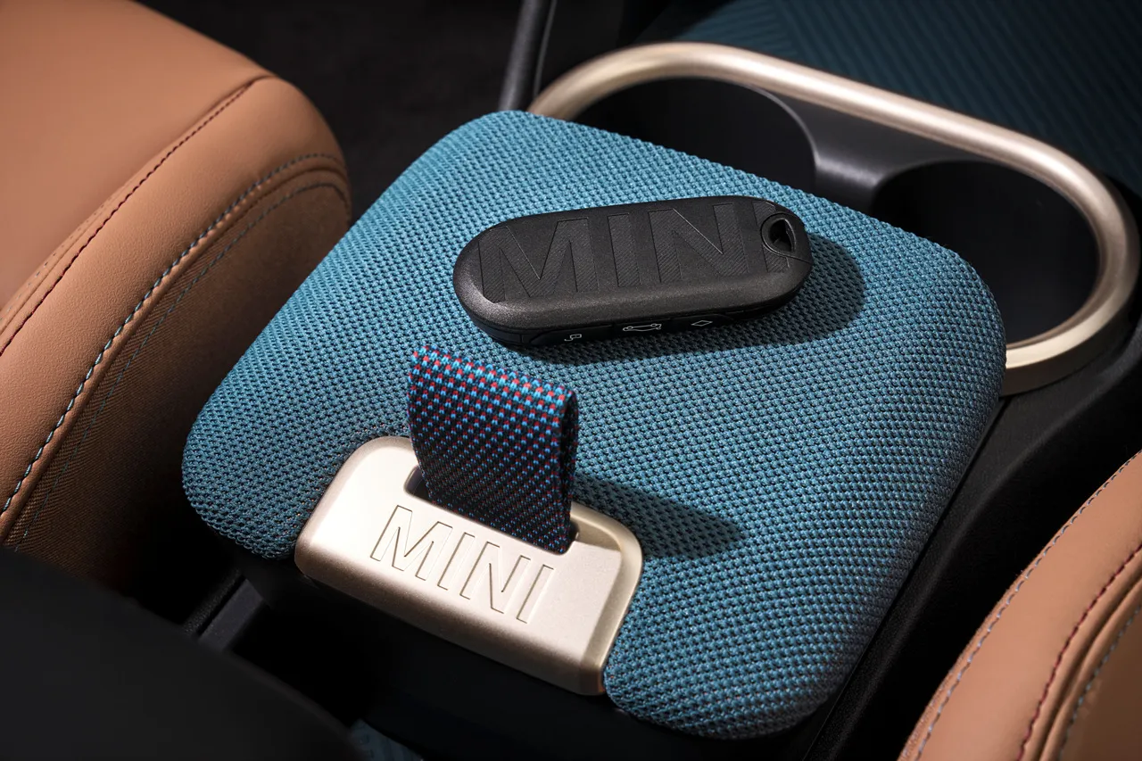 미니 컨트리맨 E 차량 정보 이미지