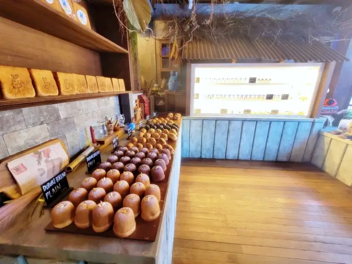 동심 자극하는 수제 그릭 요거트 요구르트 도토리 빵 추천 베이커리 카페 삼각지역 용리단길 맛집