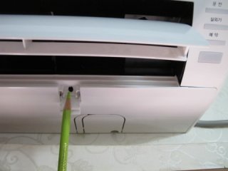 벽걸이 에어컨 청소 방법