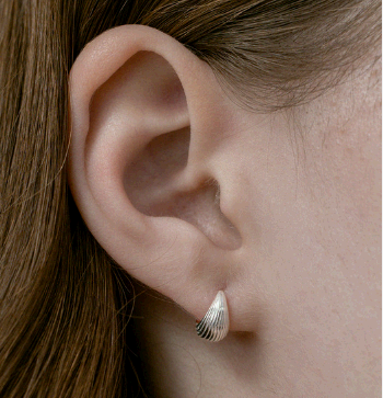 여름쿨톤-실버후프-귀걸이