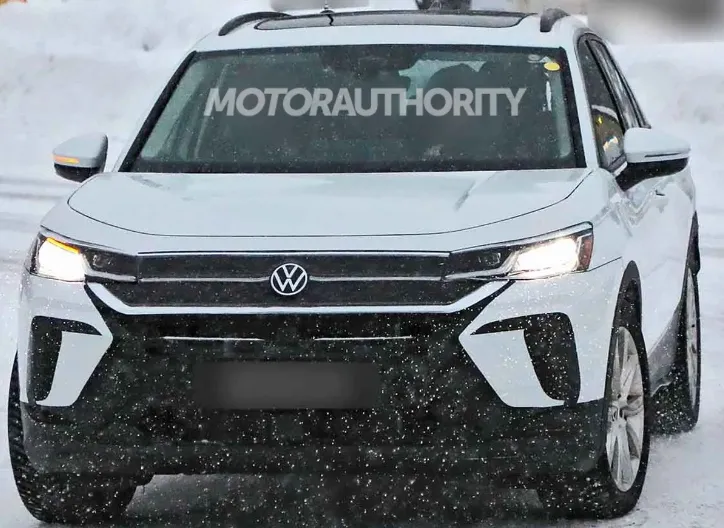 폭스바겐 티록 이미지