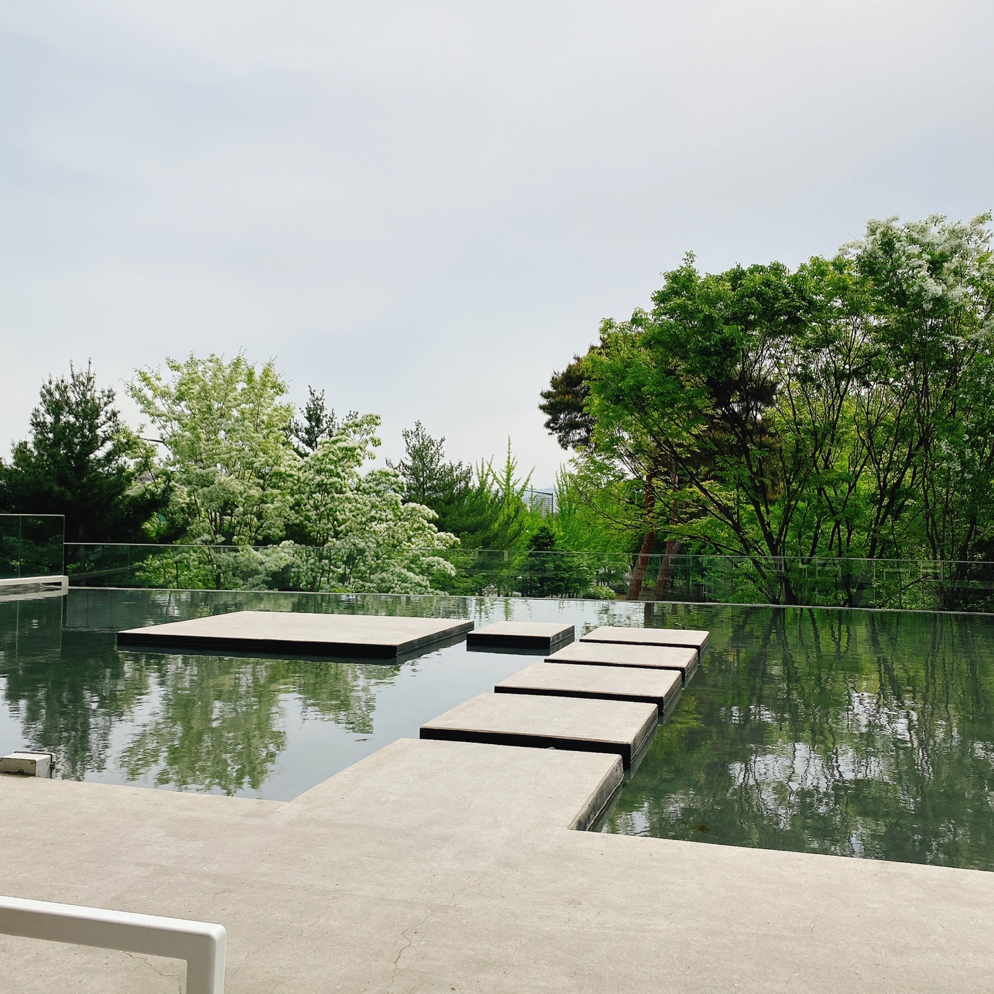 대전 대형베이커리 카페 크로넛 유성공원 에이트 aight