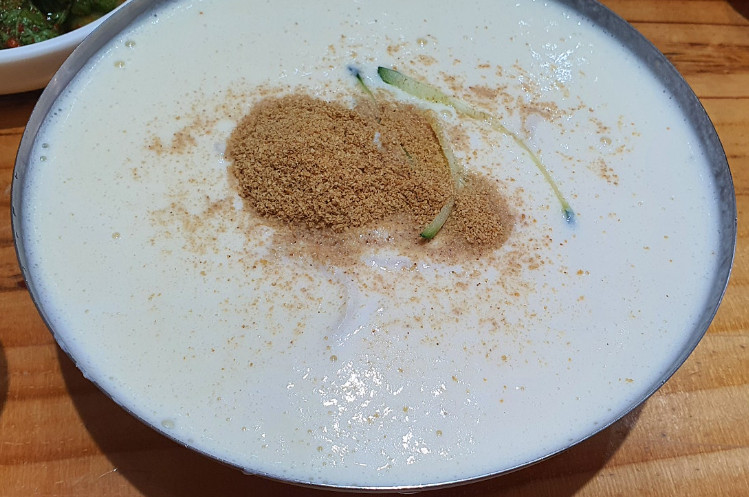 6시내고향 진천 생거진천전통시장 콩국수 맛집 