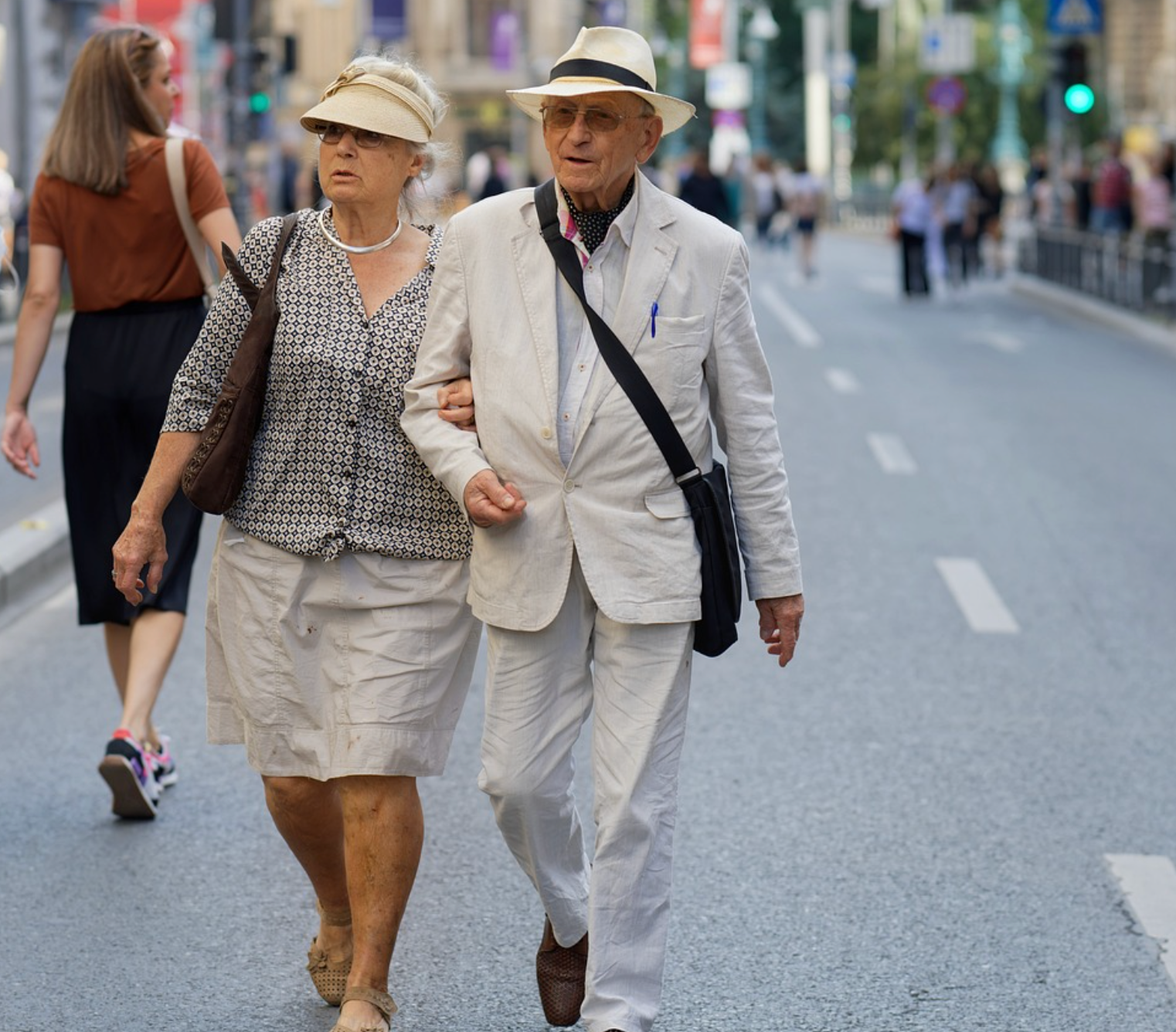 다정한 노부부-3