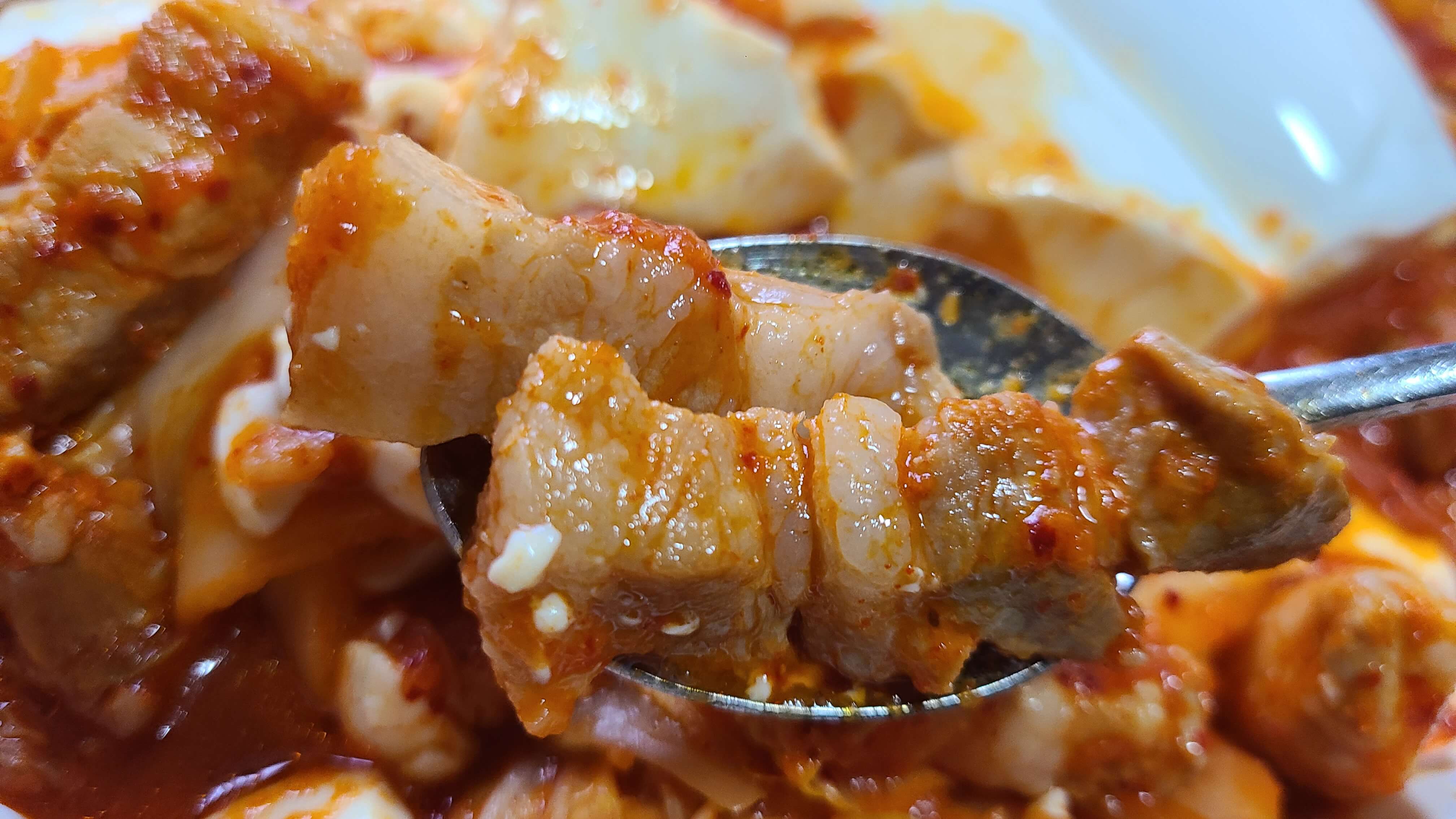 옥수동-묵은지-김치찜-삼겹2배-김치찜-삼겹살