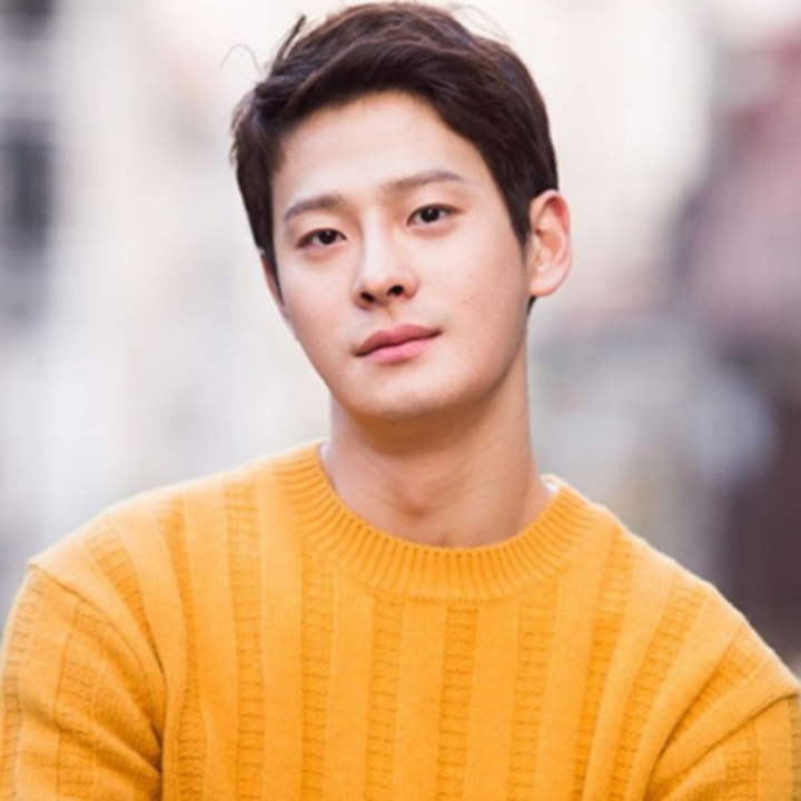 차인하-오렌지색-니트