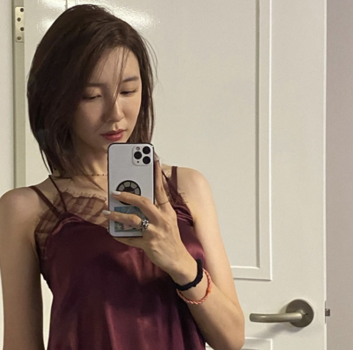 박지현 셀카