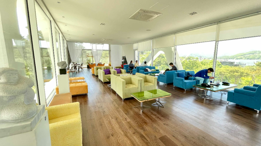 양평 갤러리 카페 카포레 2층