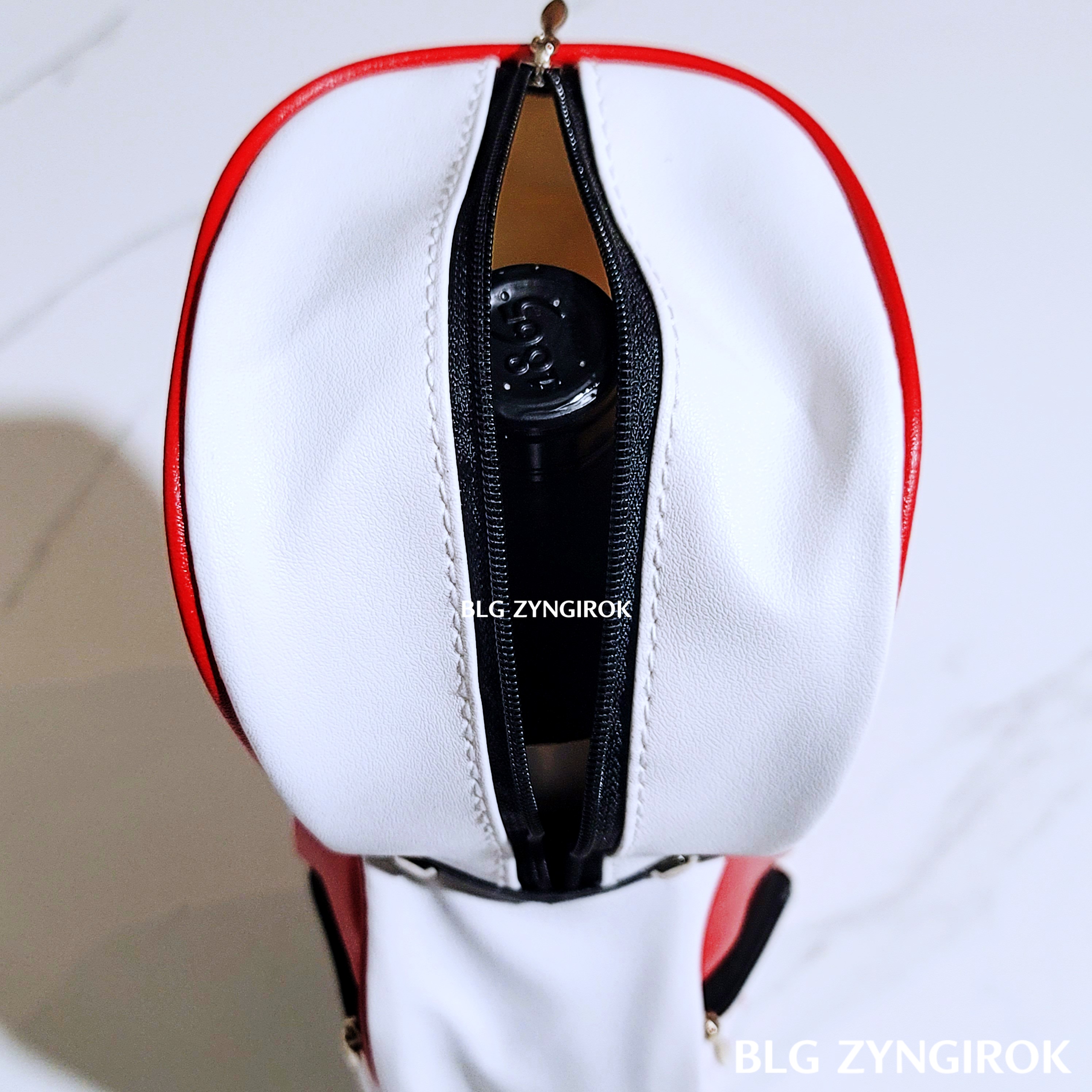 지퍼를-열어-안쪽-와인이-보인다.