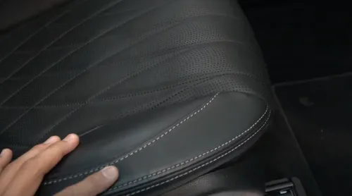 자동차 나파가죽시트 이물질 제거