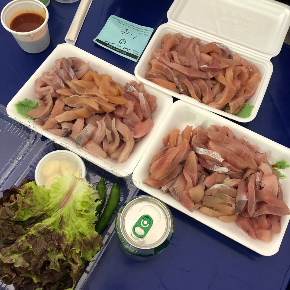 화천 산천어 축제! 바로 앞 회센터 이용 가능