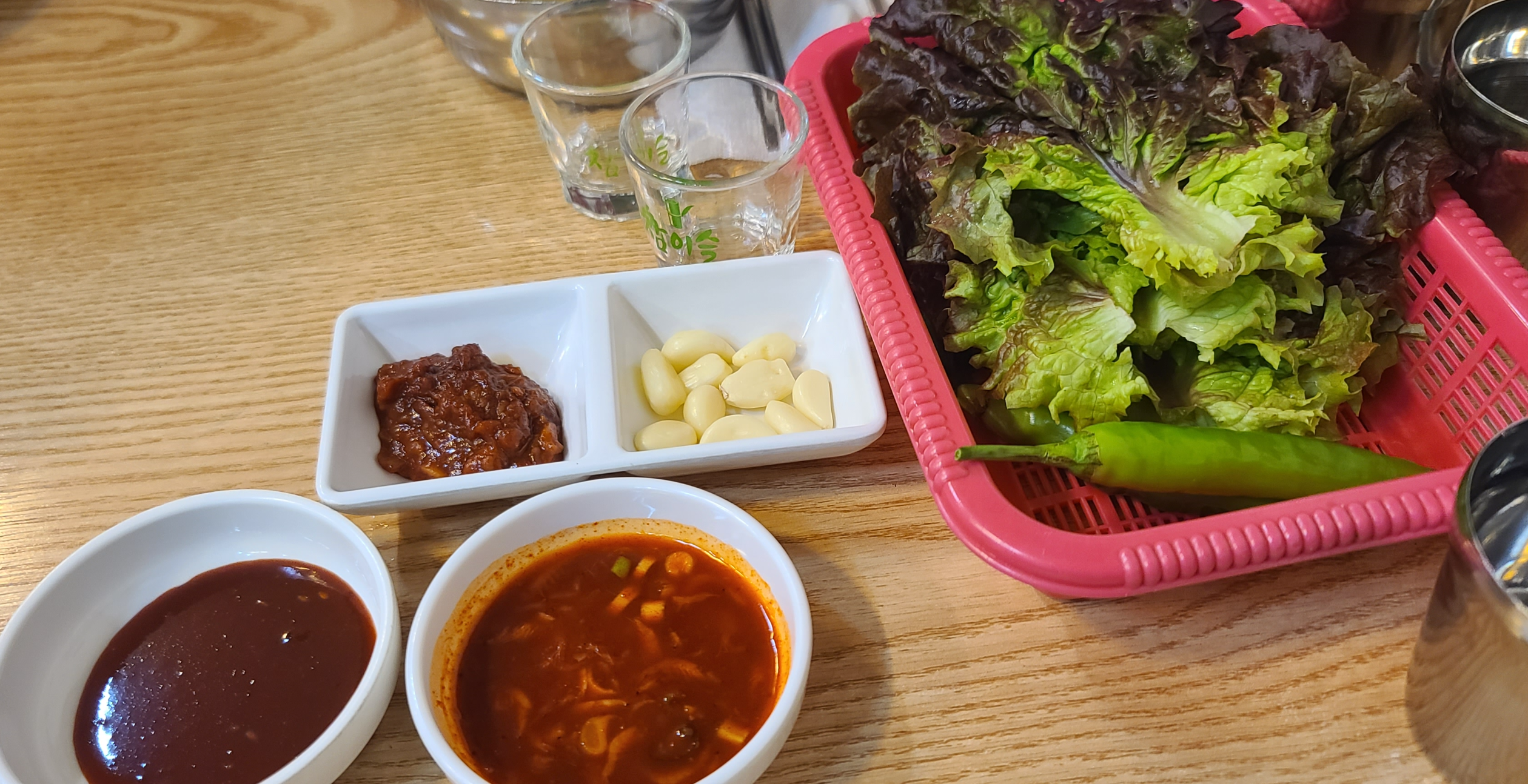 모란맛집 모란보쌈맛집 성남맛집 장군보쌈족발 모란역맛집 메뉴판 모둠스페셜 쌈채소