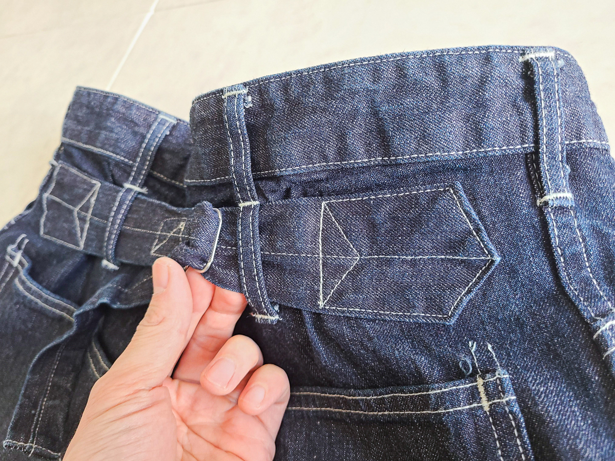 어저스트 버클백으로 최대 3사이즈는 조절이 가능