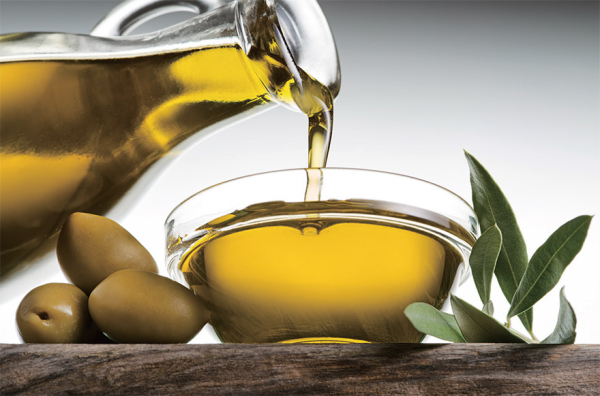 현재 세계 올리브유 생산의 약 40%를 차지하는 스페인에서 올리브유 가격이 역대 최고 수준으로 치솟고 있다.