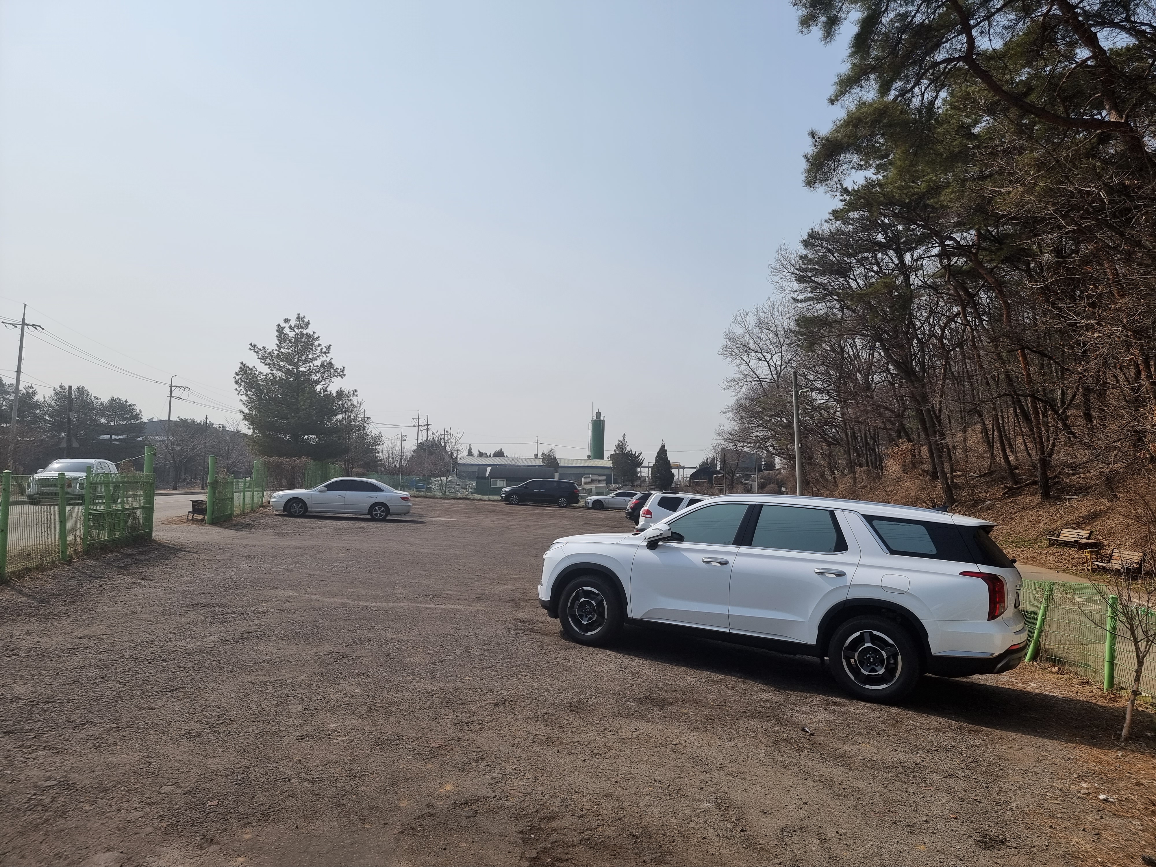 파주 능골매운탕 주차장