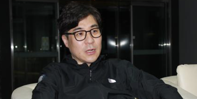 김선태 감독 사진