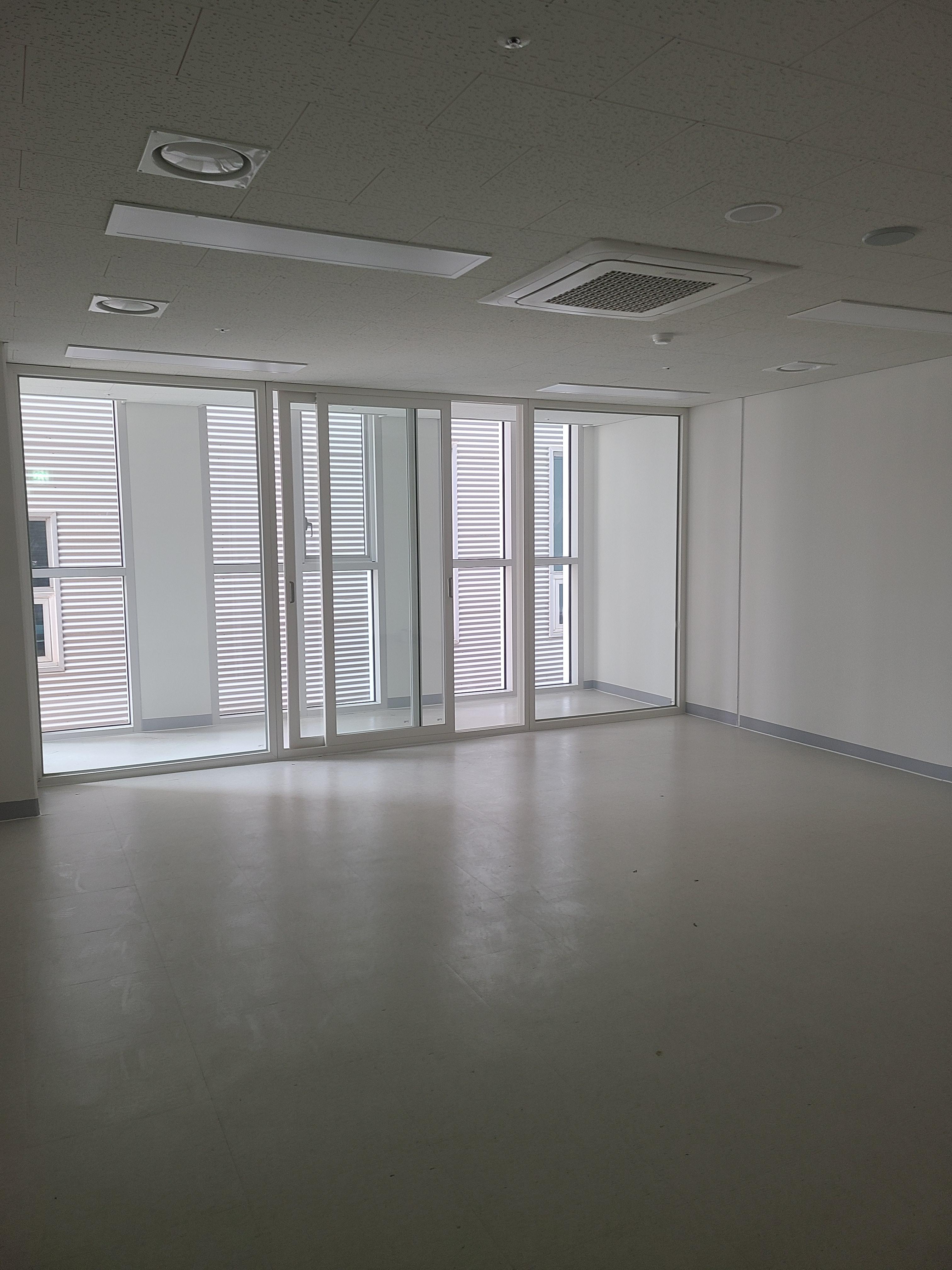 한강 G트리타워 섹션오피스9