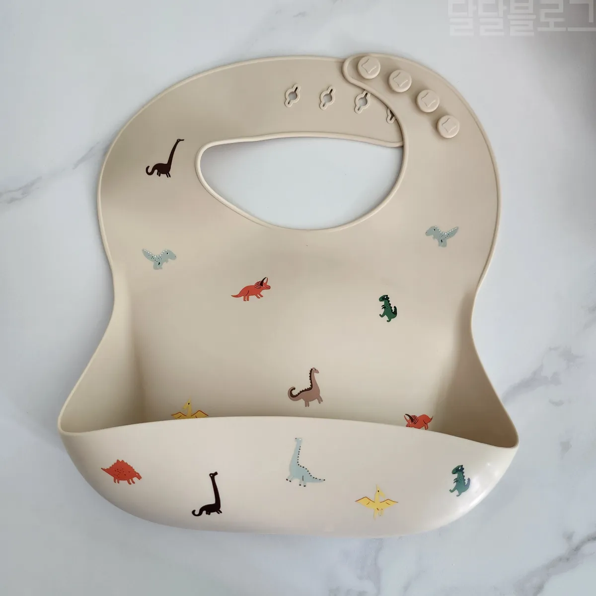 초기-이유식-준비물-턱받이