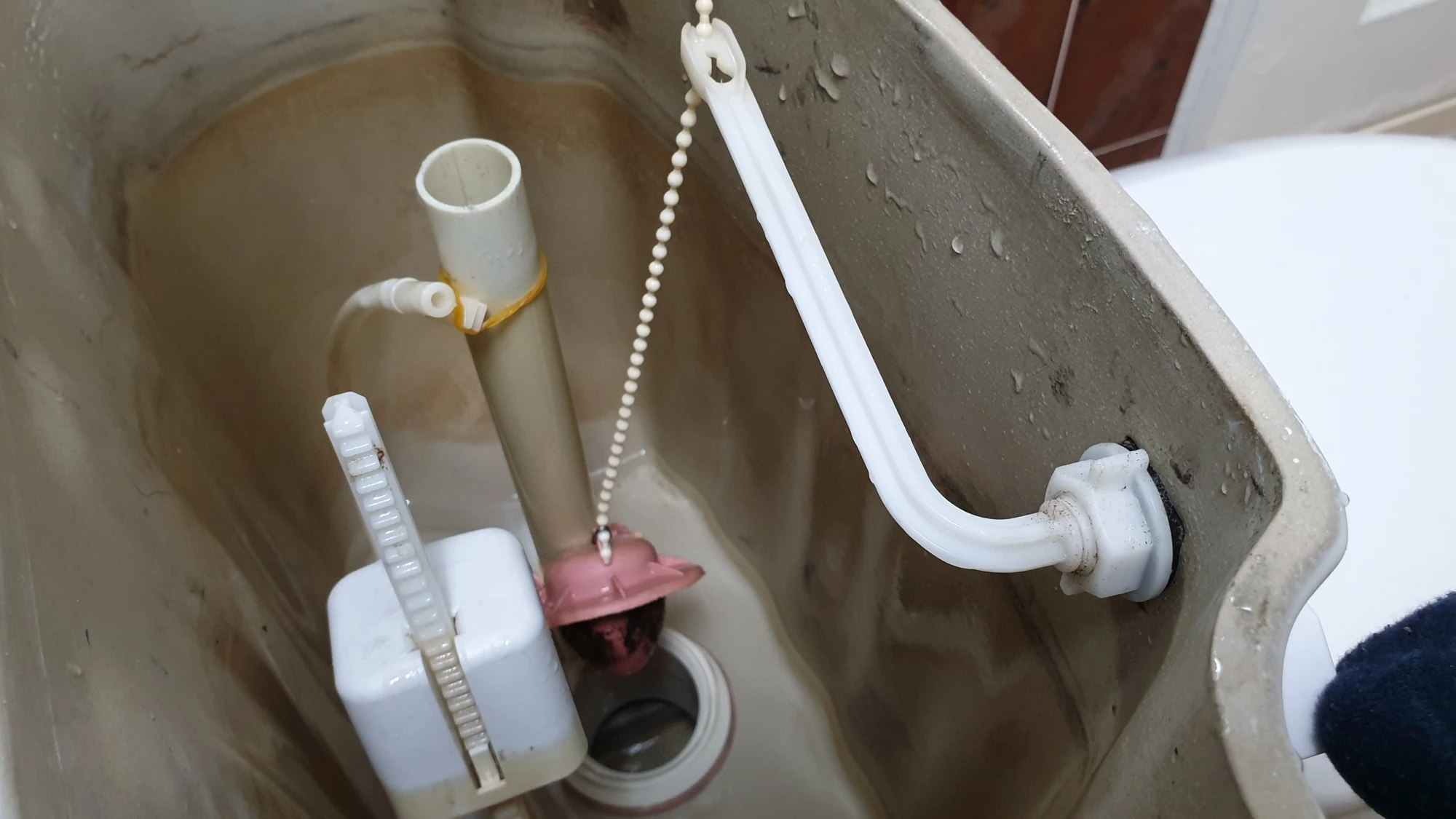 변기 물탱크 구슬줄