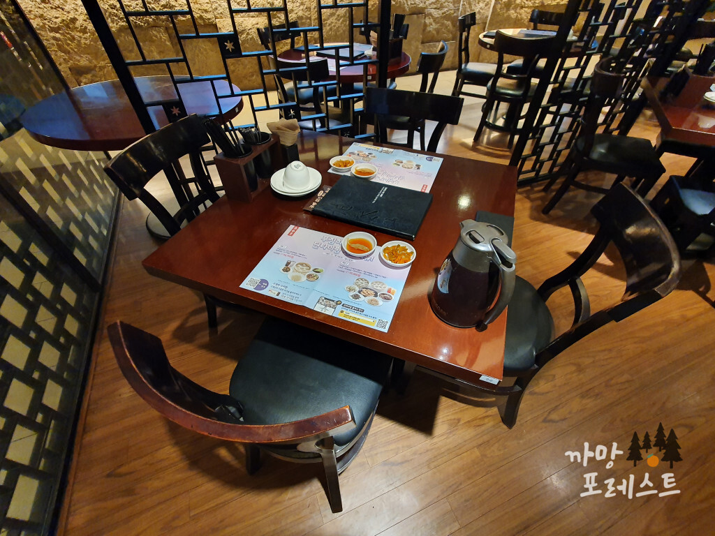 딘타이펑 매장 내부