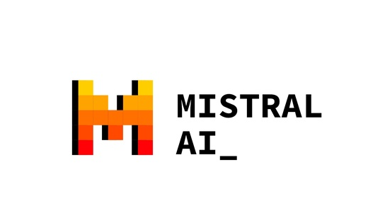 Mistral ai관련 대표 사진