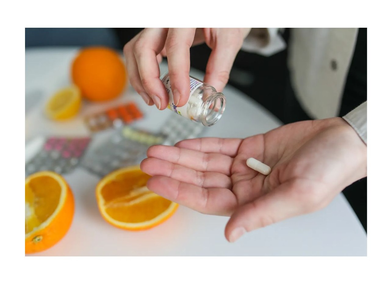 비타민 약 이미지