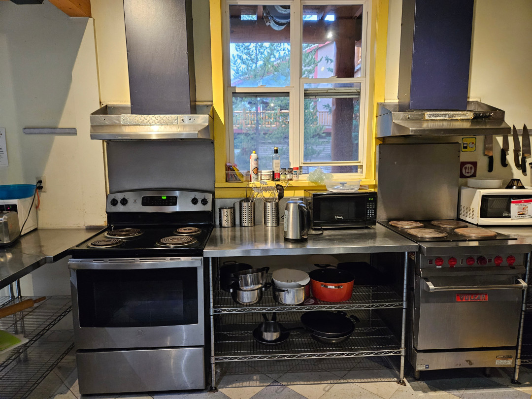 캐나다 밴프 숙소 하이밴프 알파인 부엌