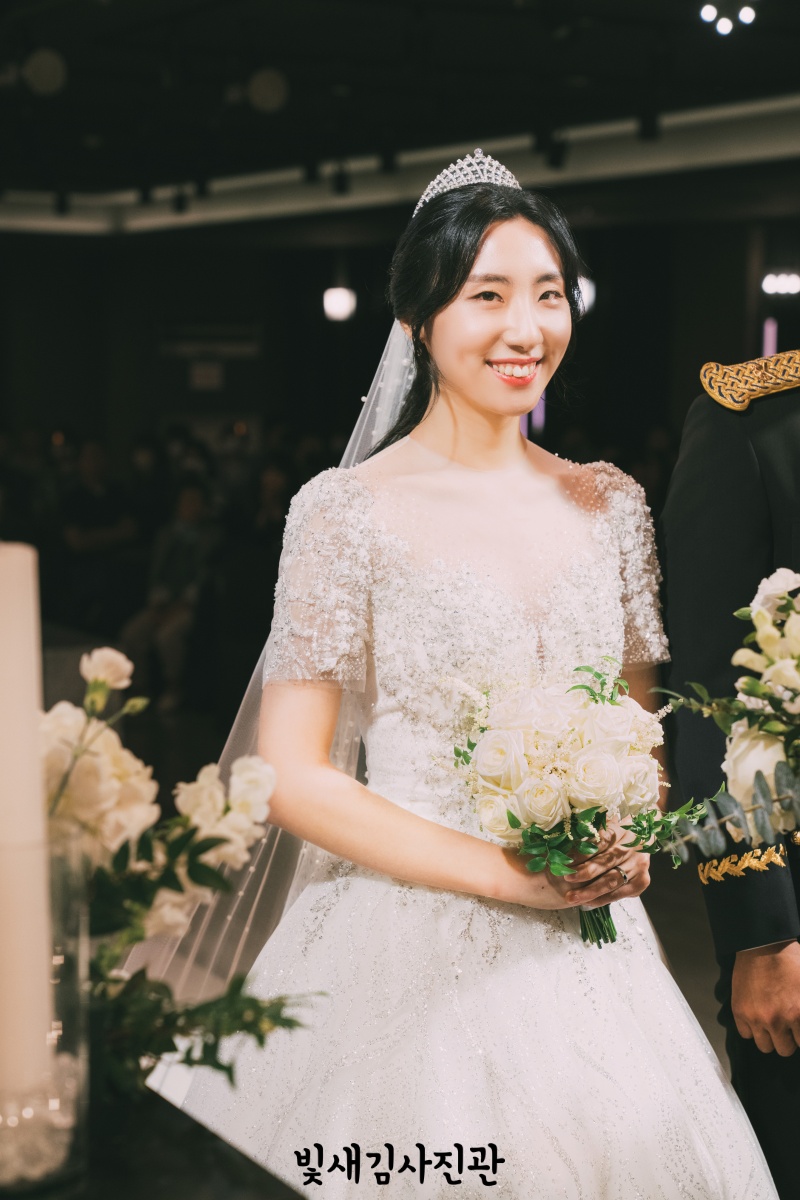 엠플러스웨딩홀 본식스냅 서브스냅 추천 후기 25