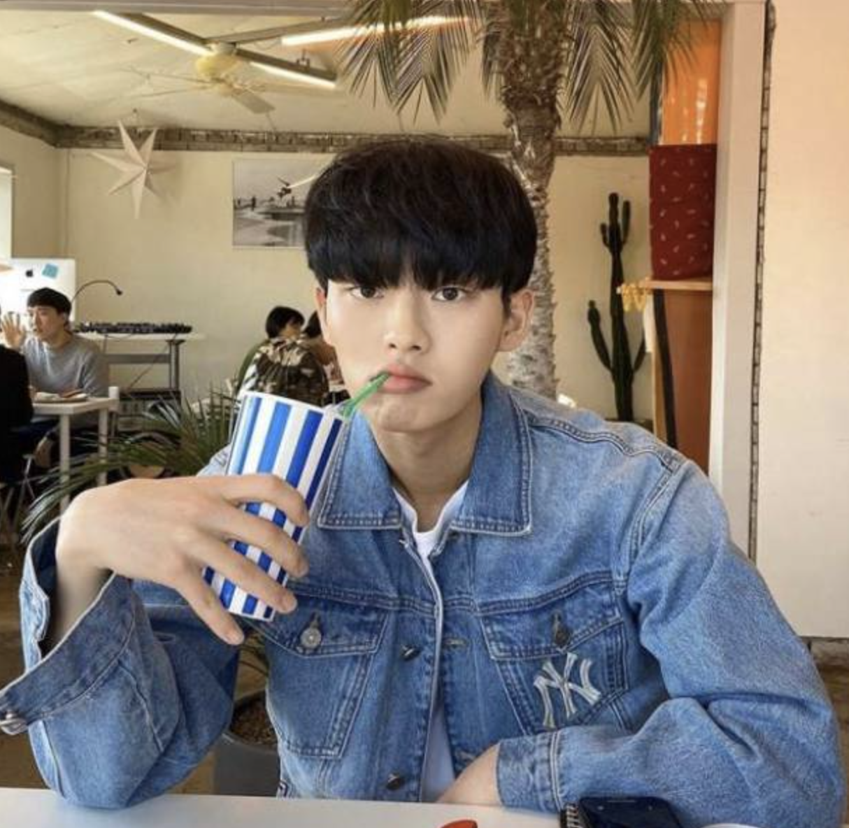 최현욱 인스타 사진
