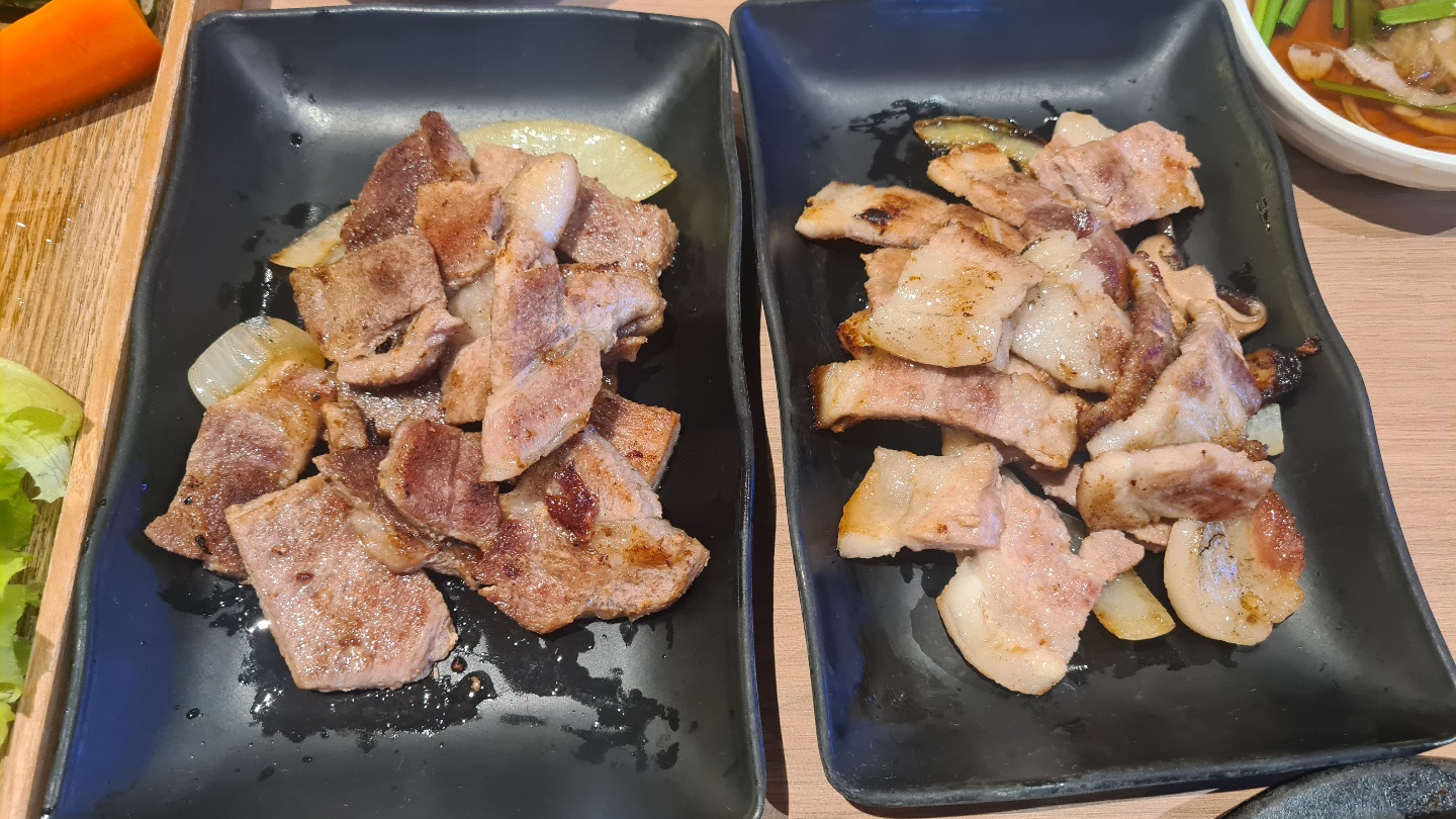 목살과 삼겹살