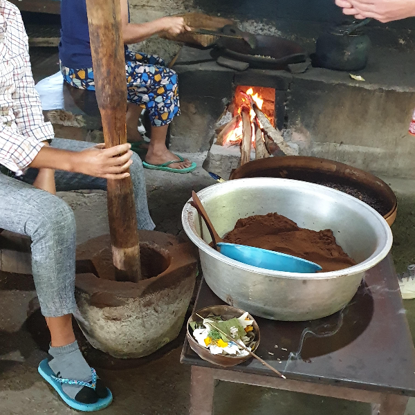 발리 루왁 커피 농장: Cantik Agriculture Luwak Coffee (캔틱 루왁 커피)_분쇄