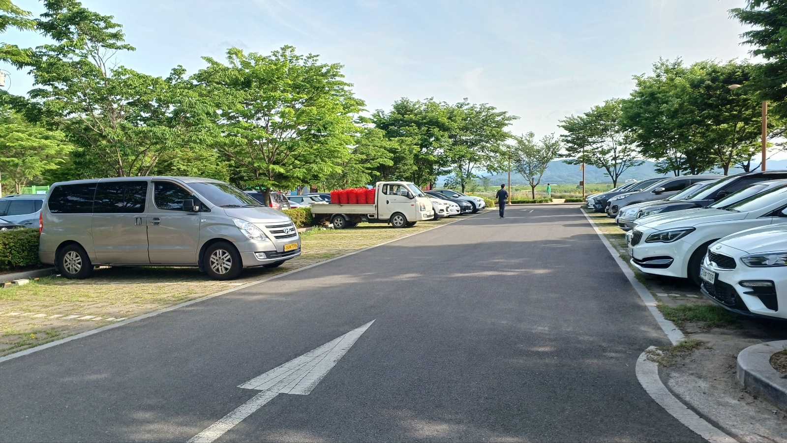 함안 악양생태공원 주차장