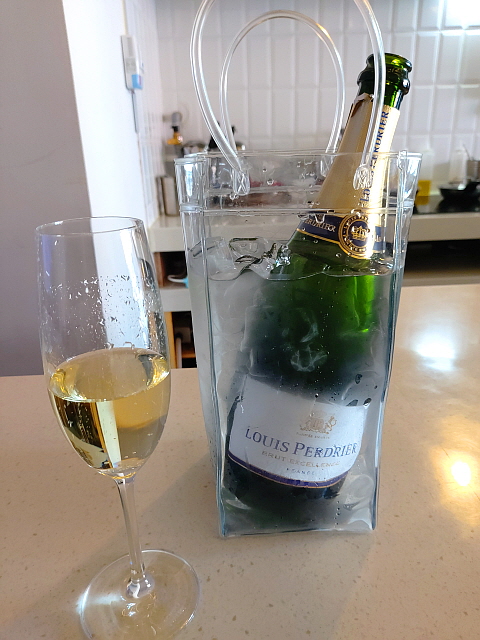 루이 페트리에 브뤼 샴페인