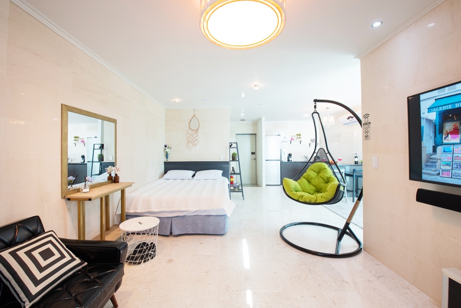 꼼마펜션 301호 침실