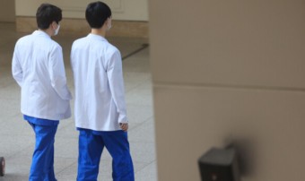 진료 면허 도입 검토가 필요한가