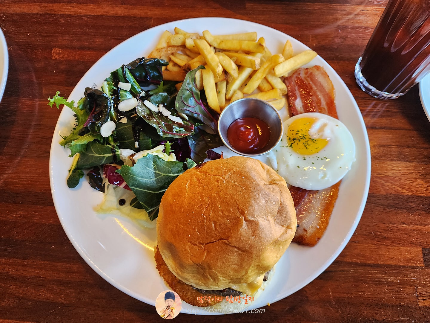 더 버거 팬트리