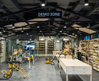 디월트 고객 체험센터