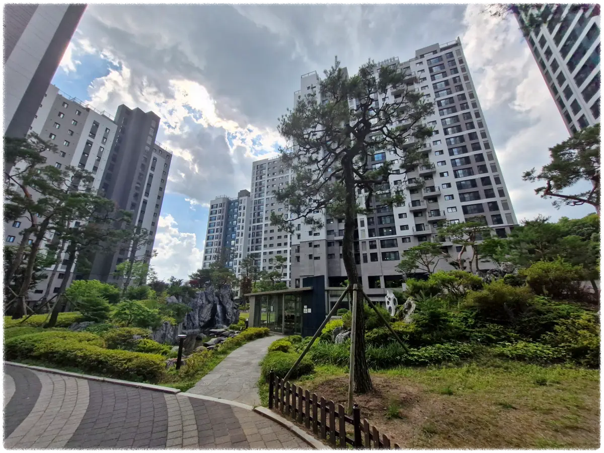 노원센트럴푸르지오-아파트-내부-조경모습