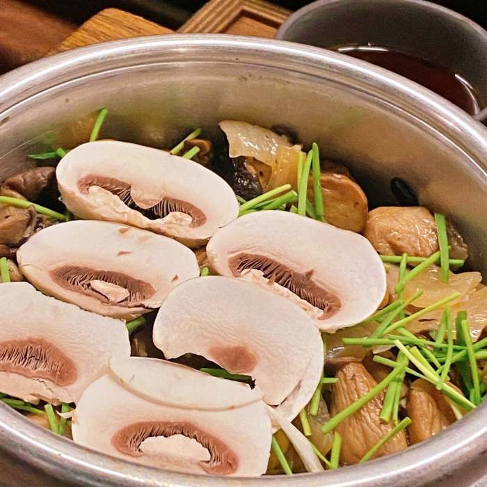 토요일은 밥이좋아 한남동 이태원 트러플 버섯 솥밥 맛집 통영 굴솥밥 해산물솥밥 반건조 생선솥밥 버터장조림솥밥 서울 핫플 6미 토밥 좋아 추천 방송정보