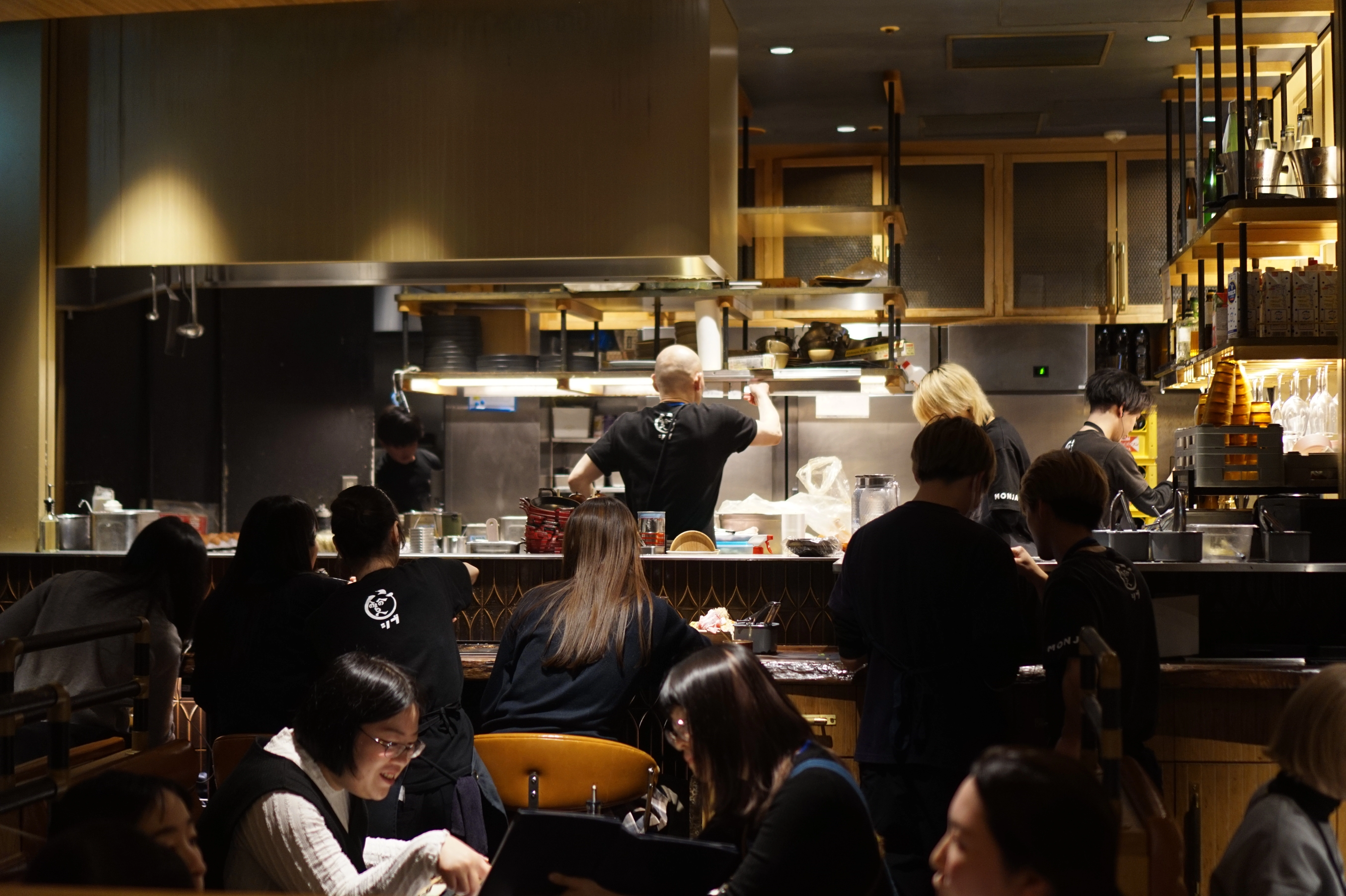 shibuya-moheji-inner view