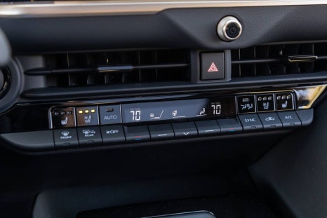 토요타 크라운 SUV 시그니아