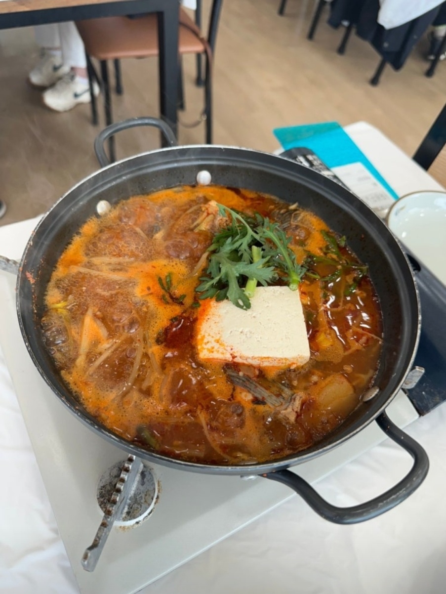 마라도회식당( 물회 회 대게 전문점)
