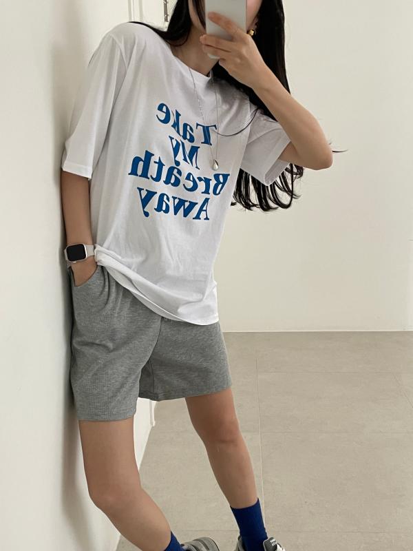 더보느 블루 레터링 반팔 티셔츠